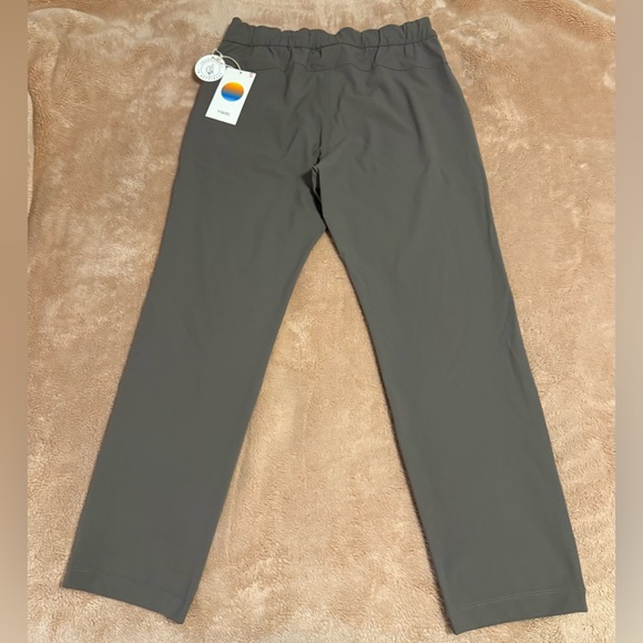 Vuori Miles Ankle Pant - Picture 7 of 7